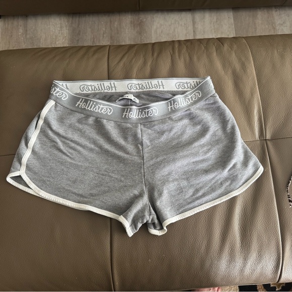 Hollister Gray Athletic Shorts with Elastic Waistband - Picture 1 of 3